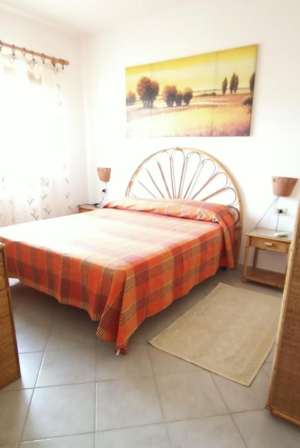 Tanca Della Torre Trilocale Vista Mare Apartment Isola Rossa Ngoại thất bức ảnh